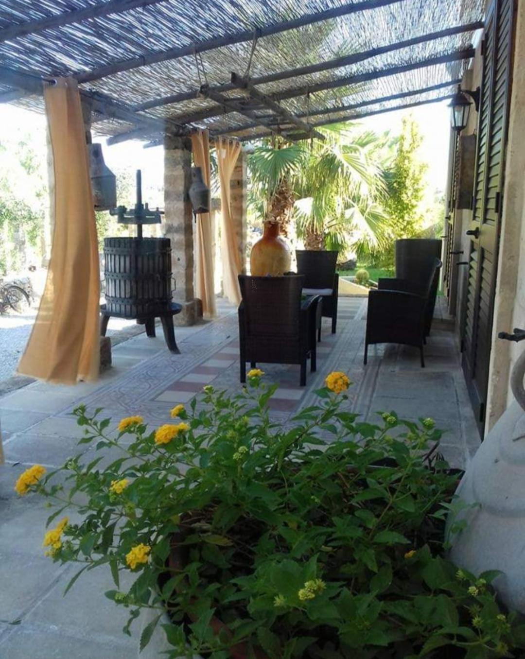Villa Giardini Di Marzo à Felline Extérieur photo